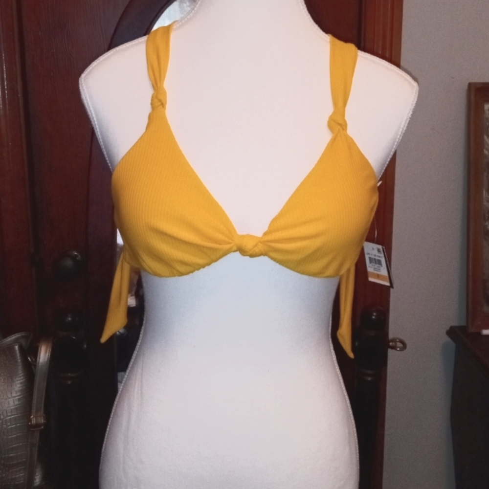 🌞Infinity Style Bikini Top Size S